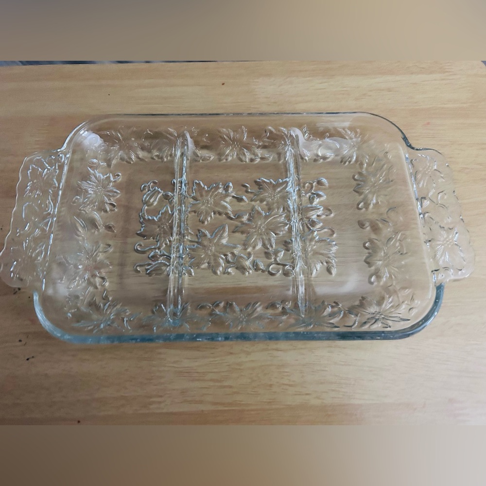 Princess House Fantasia Poinsettia Crystal Relish Dish